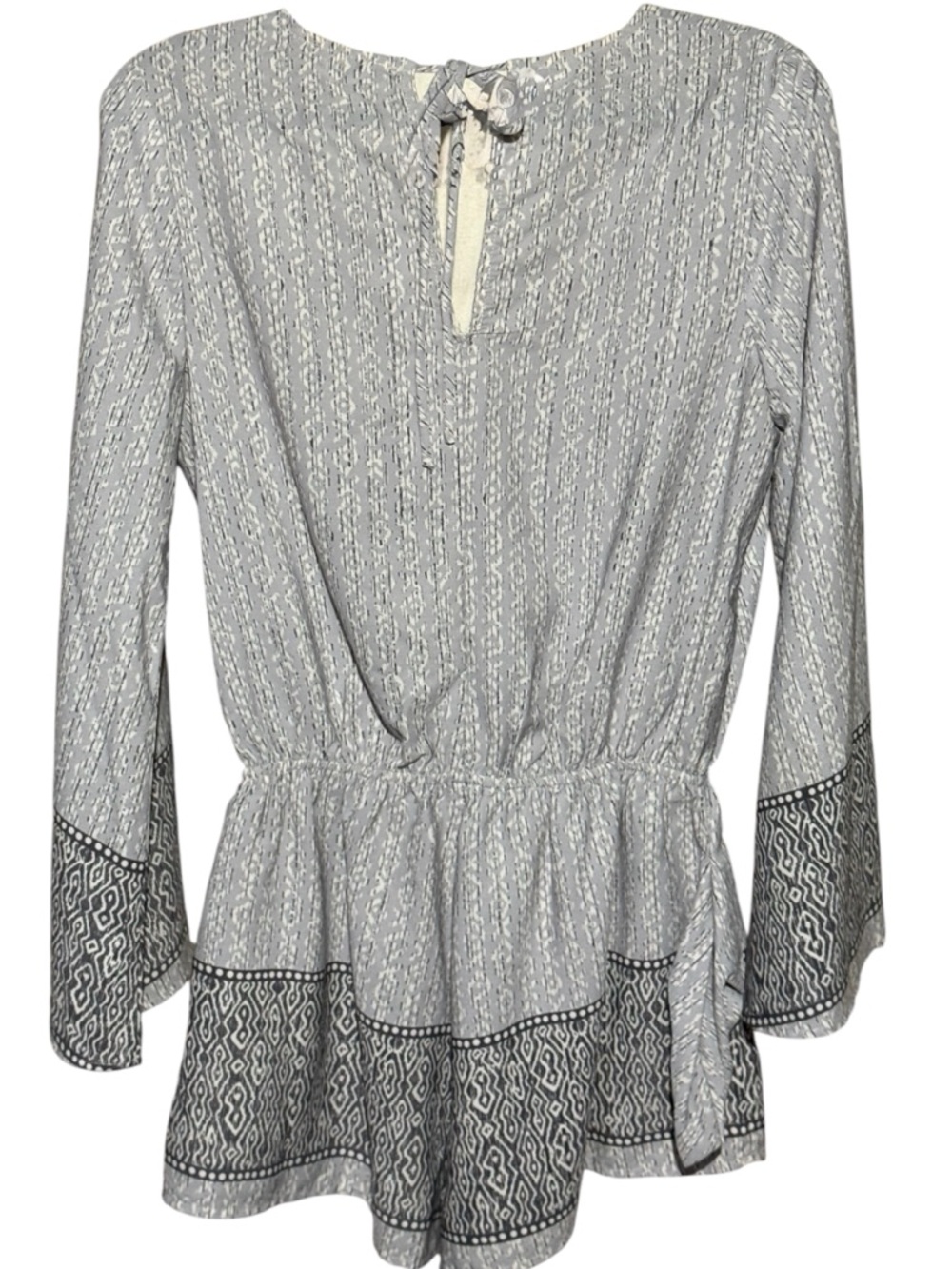 Illa Illa Gray Tonal Geo Pattern Romper Shorts Lightweight Boho Resort Vacation